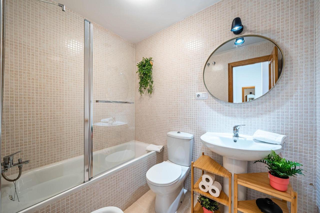 Heart Location & Parking Apartment Malaga Ngoại thất bức ảnh